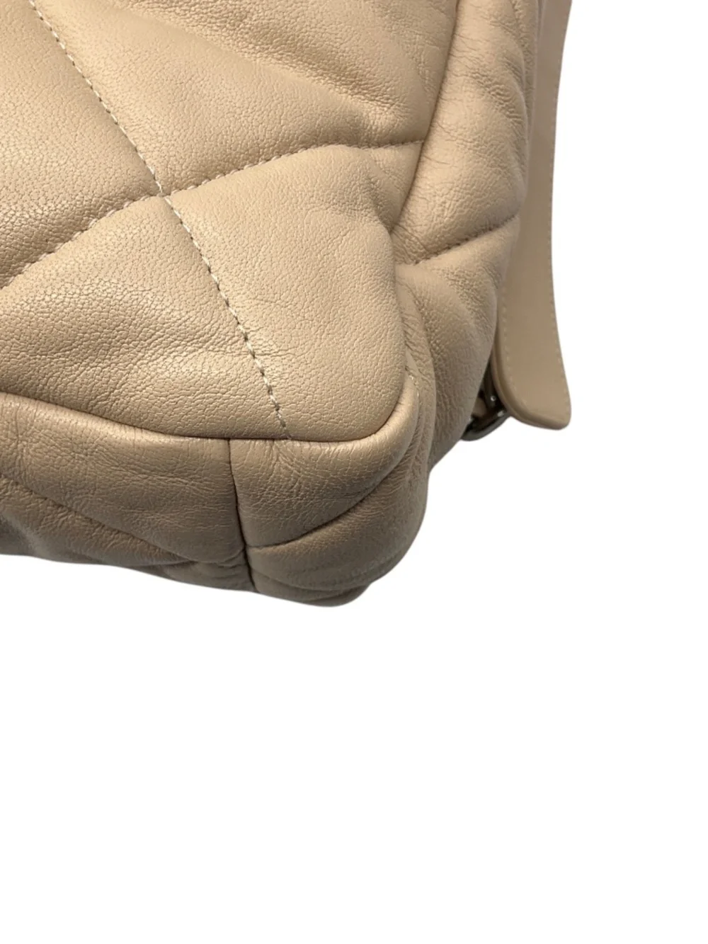 CHANEL BEIGE 2020 QUILTED LAMBSKIN LEATHER MEDIUM CHANEL 19 FLAP SHOULDER BAG WI